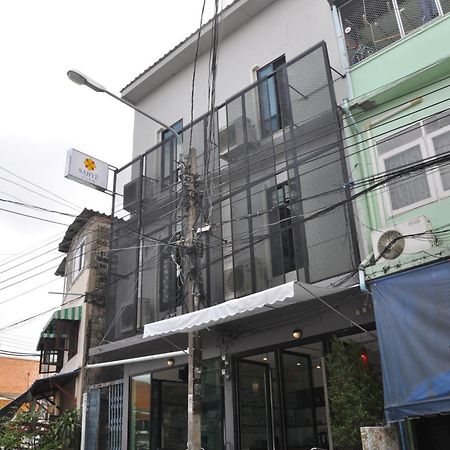 Sabye Club Hostel Bangkok Exterior photo