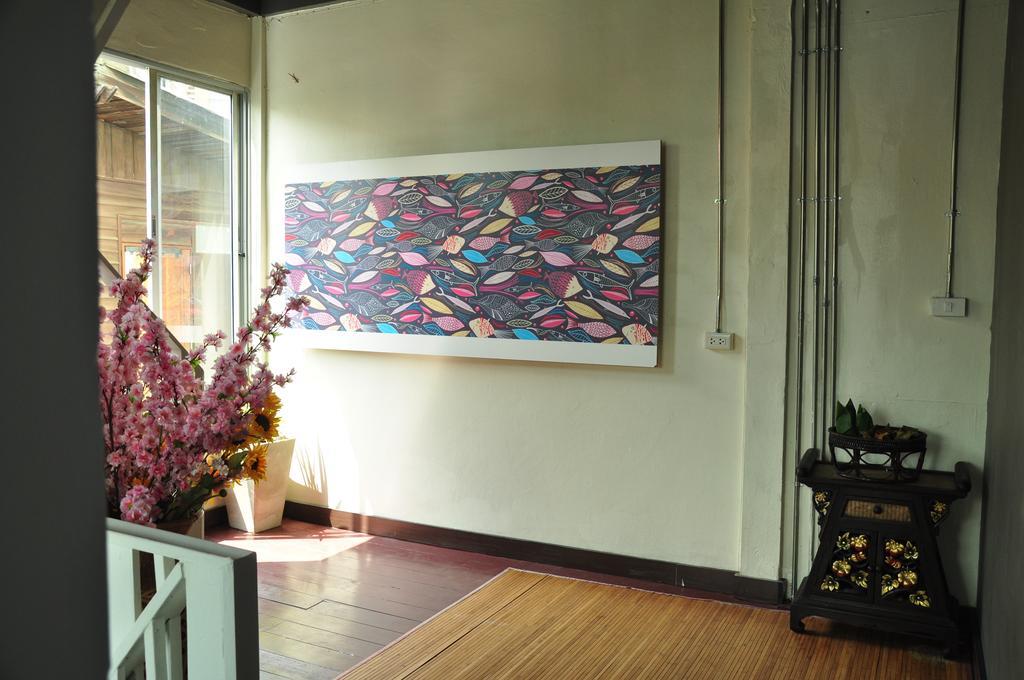 Sabye Club Hostel Bangkok Exterior photo
